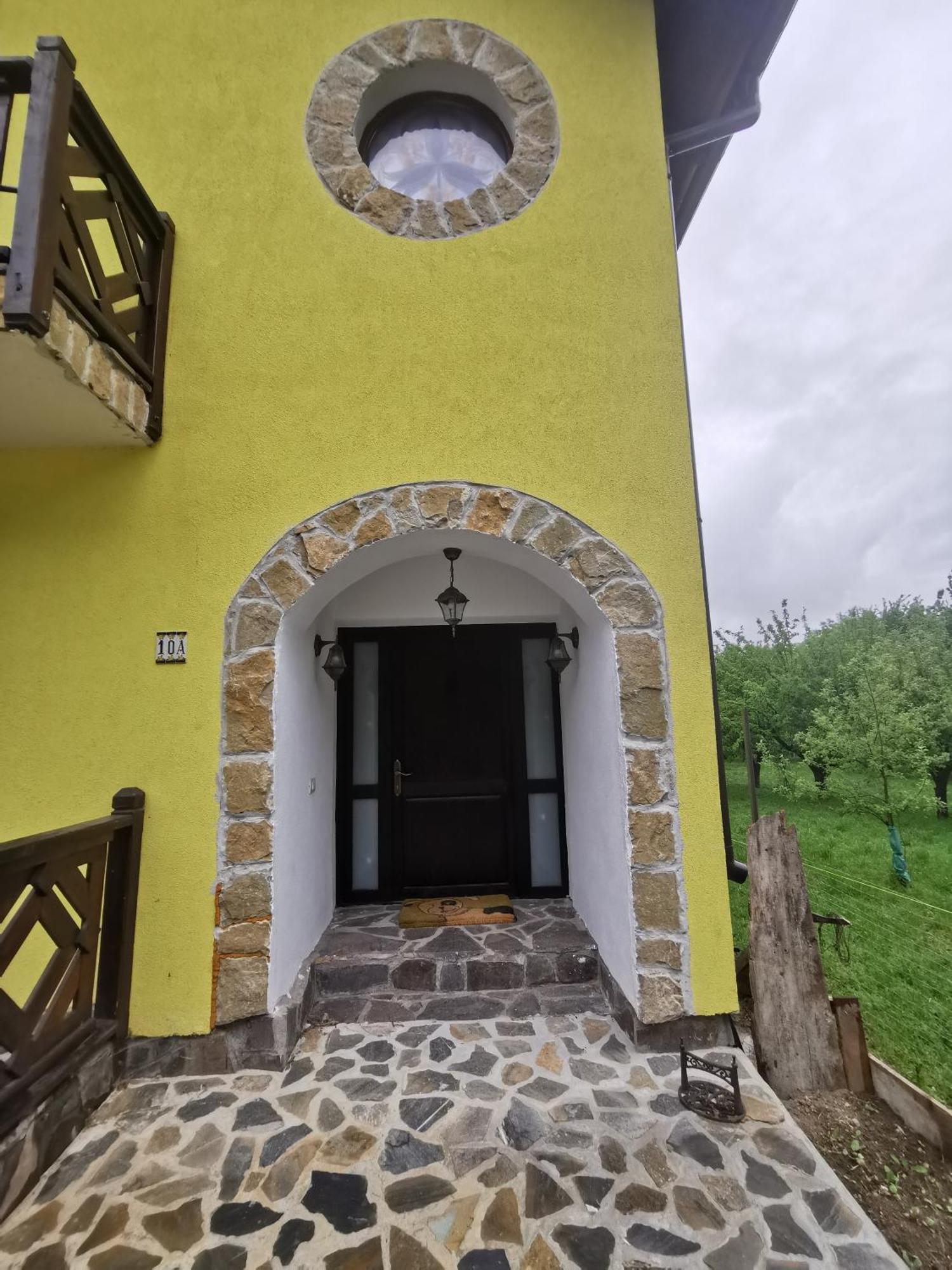 Yellow House Бран Экстерьер фото