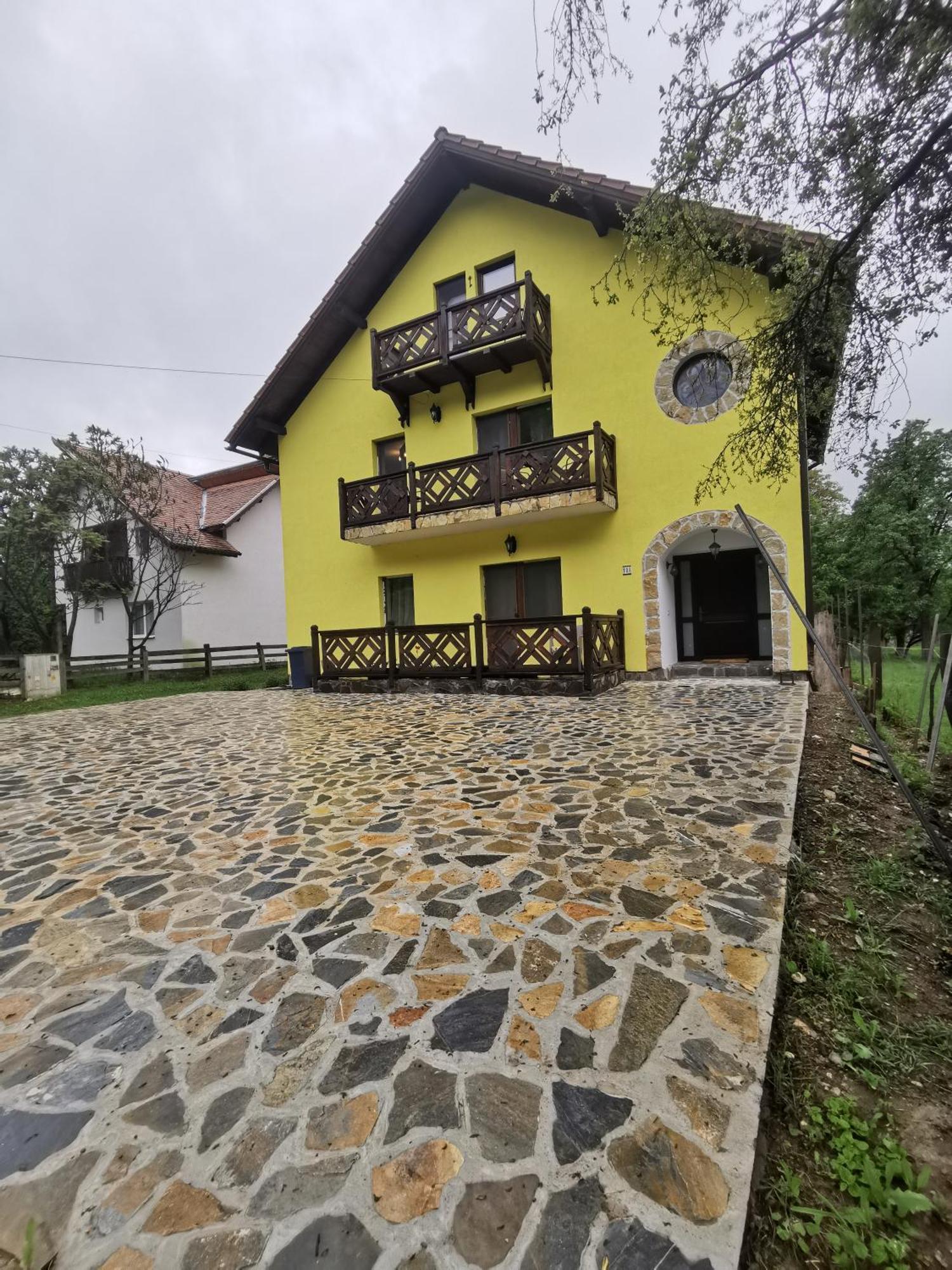 Yellow House Бран Экстерьер фото